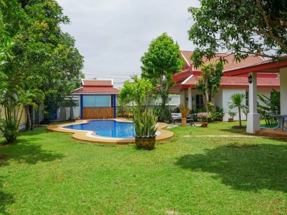 Happy Thai Villa