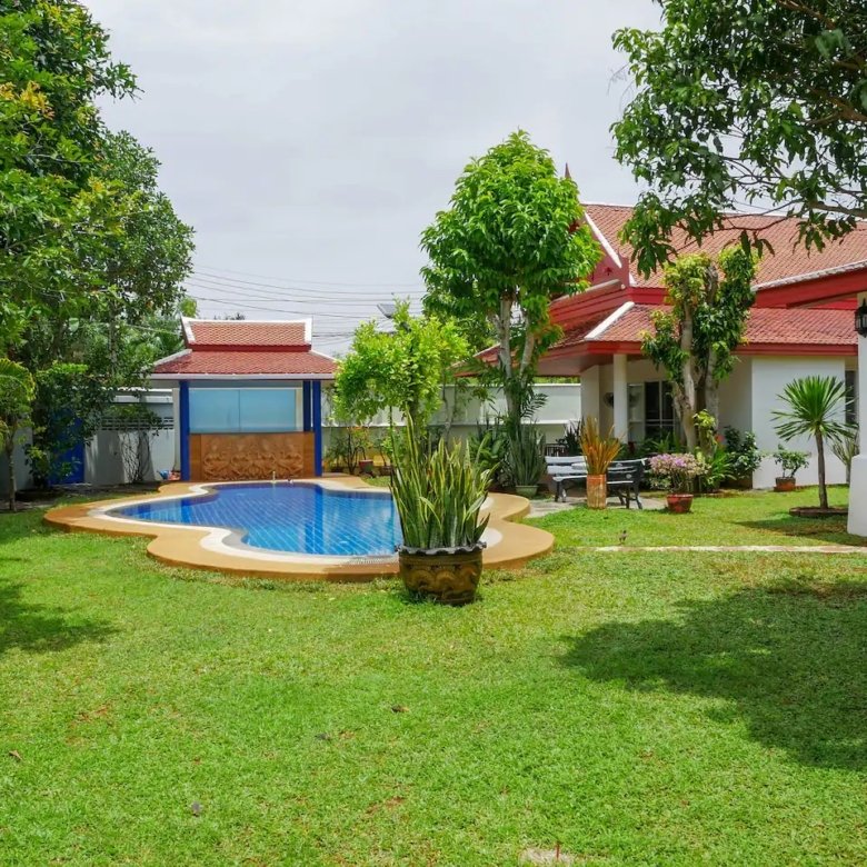 Happy Thai Villa