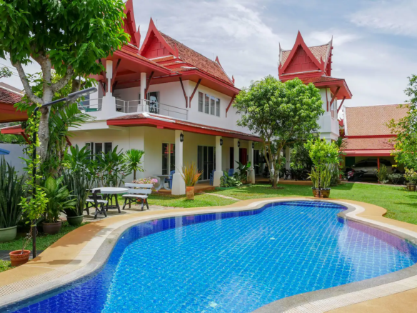 Happy Thai Villa