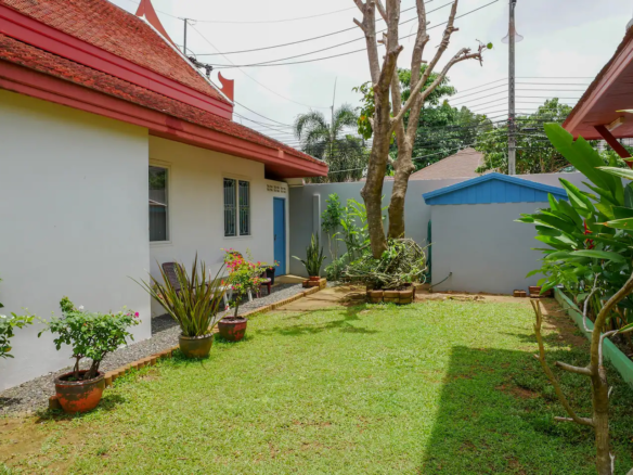 Happy Thai Villa
